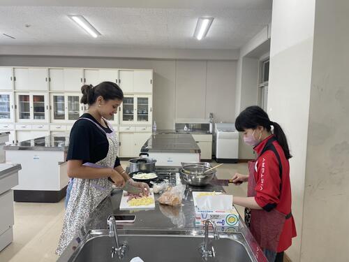国際交流部１.jpg