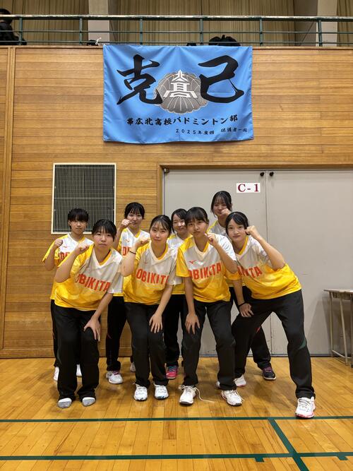 バドミントン女子①.jpeg